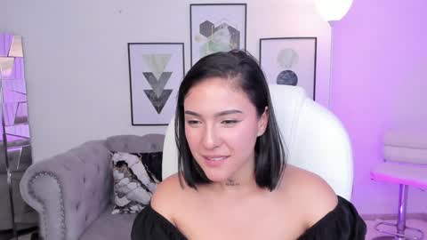 Snapshot of kendaall_jenner chatting on January 2025 07:08:02 AM Kendall Jenner online show from January 2025 07:08:02 AM