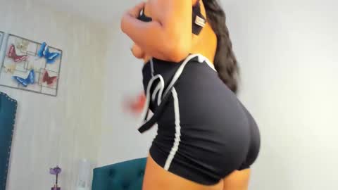 kendall queen   online show from February 2026 07:48:01 PM