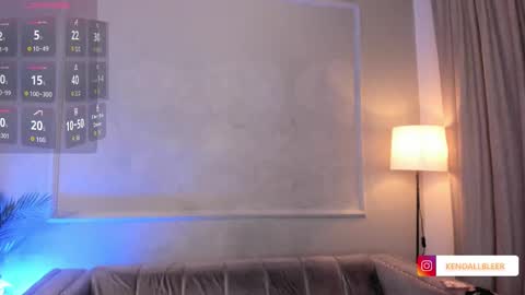 kendallbleer online show from October 2025 11:25:01 AM