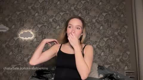 Kendall online show from November 2025 09:07:01 PM