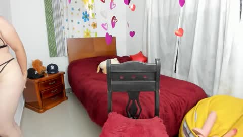 Snapshot of kendallwrist chatting on November 2025 04:39:02 PM Fernanda online show from November 2025 04:39:02 PM