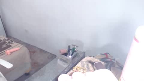 Snapshot of kendalveronika chatting on December 2025 08:12:02 AM kendalveronika online show from December 2025 08:12:02 AM