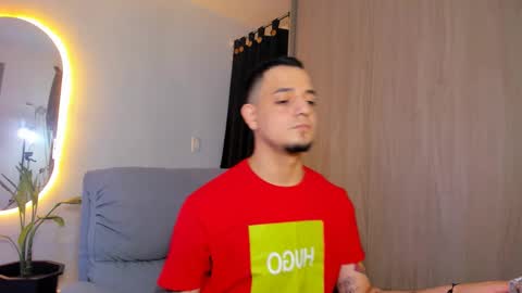 Snapshot of kendel_dimitri chatting on February 2025 05:01:01 AM kendel_dimitri online show from February 2025 05:01:01 AM