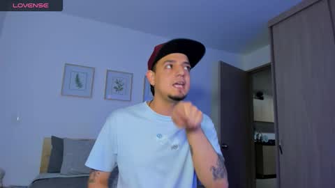 Snapshot of kendel_dimitri chatting on November 2025 02:35:01 AM kendel_dimitri online show from November 2025 02:35:01 AM