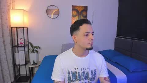 Snapshot of kendel_dimitri chatting on June 2026 02:09:02 AM kendel_dimitri online show from June 2026 02:09:02 AM
