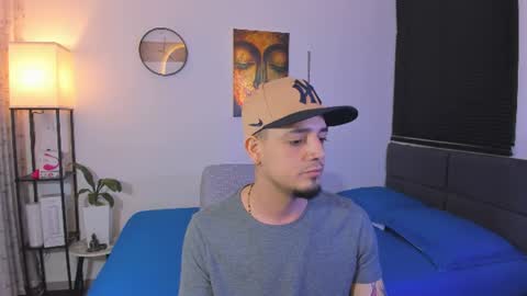 Snapshot of kendel_dimitri chatting on June 2026 01:59:01 AM kendel_dimitri online show from June 2026 01:59:01 AM