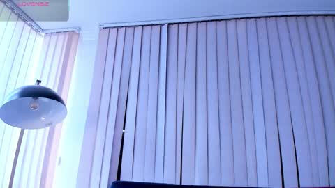 Snapshot of kendra_crow chatting on December 2025 02:22:02 PM Kendra crow online show from December 2025 02:22:02 PM