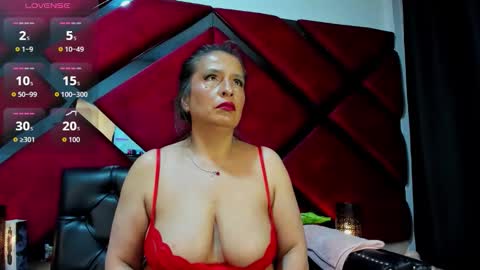 Kendra online show from November 2025 01:27:01 AM