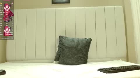 kendra_lux1 online show from October 2025 01:53:02 PM