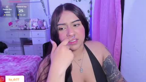 Snapshot of kendra_yul chatting on June 2026 02:22:02 AM Yul online show from June 2026 02:22:02 AM