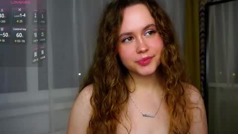 Snapshot of kendraedger chatting on November 2025 08:57:01 PM Kira online show from November 2025 08:57:01 PM