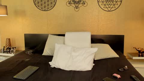 Snapshot of kendraleroy chatting on January 2025 06:49:01 PM KENDRA online show from January 2025 06:49:01 PM