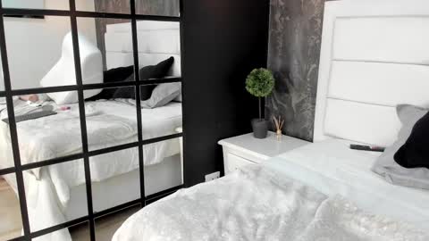 Snapshot of kendraleroy chatting on February 2025 12:43:01 AM KENDRA online show from February 2025 12:43:01 AM