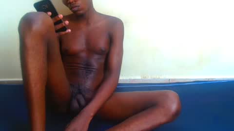 Snapshot of kenia_couples chatting on January 2025 02:02:01 AM Nelian and Emma online show from January 2025 02:02:01 AM