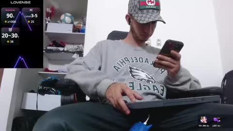 Snapshot of kenn_blake1 chatting on November 2025 10:21:02 PM blake online show from November 2025 10:21:02 PM