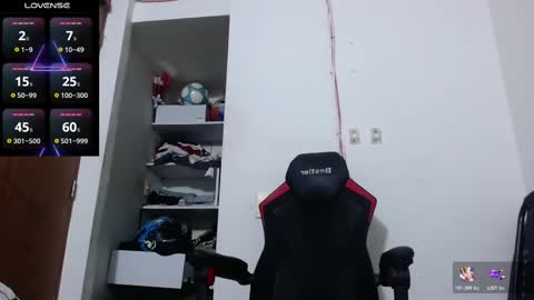 Snapshot of kenn_blake1 chatting on November 2025 11:18:02 AM blake online show from November 2025 11:18:02 AM