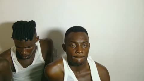 Kenia online show from October 2025 10:32:02 PM