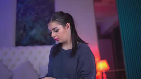 Snapshot of kenndramoon chatting on November 2025 03:21:01 PM Kendra online show from November 2025 03:21:01 PM