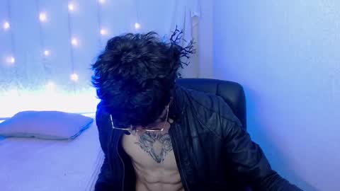 Snapshot of kenny__hot chatting on December 2024 06:28:02 PM kenny online show from December 2024 06:28:02 PM