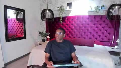 Snapshot of kenny_thompson_ chatting on February 2026 08:17:02 PM Kenny Thompson online show from February 2026 08:17:02 PM