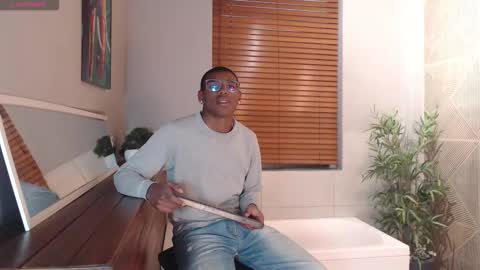 Snapshot of kenny_thompson_ chatting on February 2026 08:07:01 PM Kenny Thompson online show from February 2026 08:07:01 PM