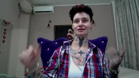 Snapshot of kennyvibe chatting on May 2026 01:05:02 PM kennyvibe online show from May 2026 01:05:02 PM