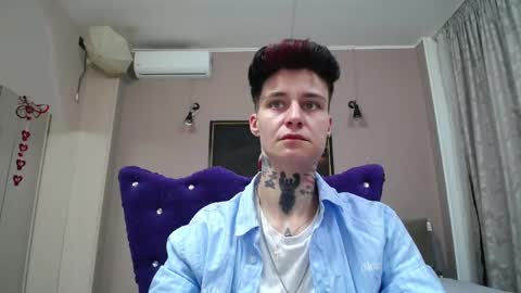 Snapshot of kennyvibe chatting on June 2026 11:33:01 AM kennyvibe online show from June 2026 11:33:01 AM