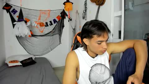 kenshi_roa online show from November 2025 02:42:02 AM