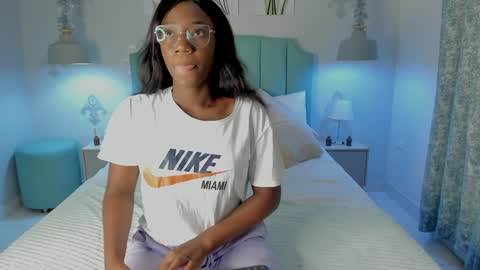 kentha_mitchells online show from February 2025 10:25:02 AM