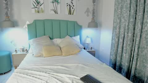 kentha_mitchells online show from February 2025 10:30:01 AM