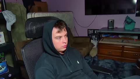 Snapshot of kentuckydrake chatting on March 2026 01:23:02 AM Drake online show from March 2026 01:23:02 AM