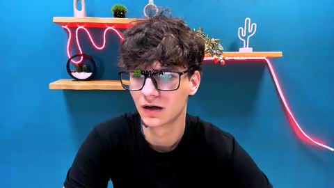 keny_south online show from November 2025 07:58:01 PM