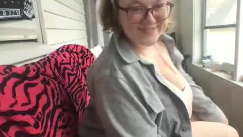 kenzibb online show from April 2026 02:43:01 PM