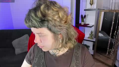 Snapshot of kenziesharik chatting on November 2025 04:51:02 AM Kenzie online show from November 2025 04:51:02 AM