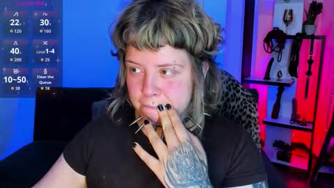 Snapshot of kenziesharik chatting on December 2025 05:37:02 AM Kenzie online show from December 2025 05:37:02 AM