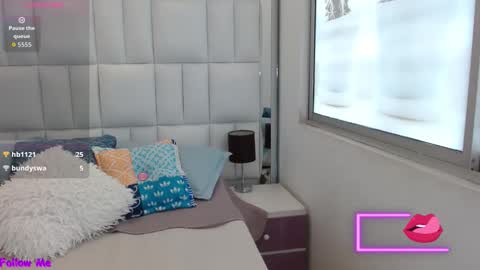 K E R L Y online show from November 2025 03:47:01 PM