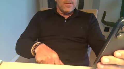 Anton online show from May 2026 06:05:01 PM