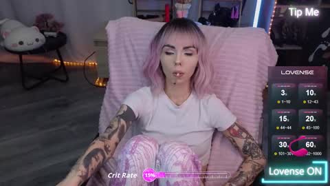 Snapshot of kerry_kirk chatting on November 2025 05:46:01 PM Kerry online show from November 2025 05:46:01 PM