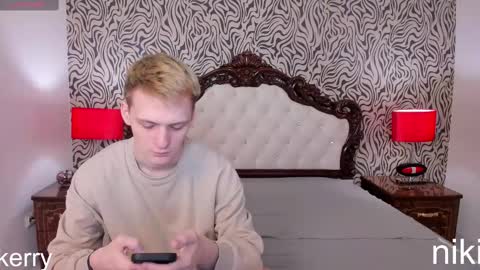 Snapshot of kerry_niki chatting on February 2025 12:33:02 PM kerry_niki online show from February 2025 12:33:02 PM