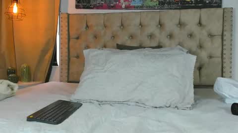 Kery Hillson online show from February 2025 12:12:01 PM