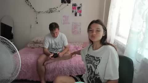 Snapshot of kesh_mne chatting on June 2026 01:20:02 PM kesh_mne online show from June 2026 01:20:02 PM