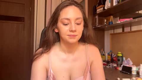 Ellie online show from June 2026 07:44:01 AM