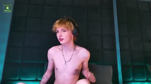 Snapshot of kessy_white chatting on June 2026 08:55:02 PM Kessy online show from June 2026 08:55:02 PM