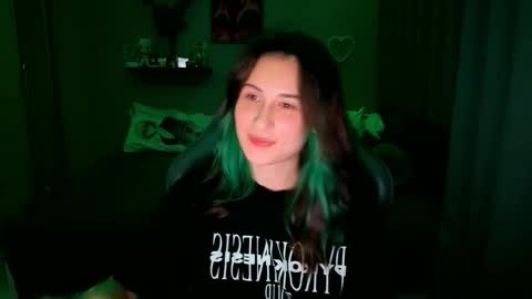 Snapshot of keti_moon chatting on November 2025 05:35:01 PM Keti 3 online show from November 2025 05:35:01 PM