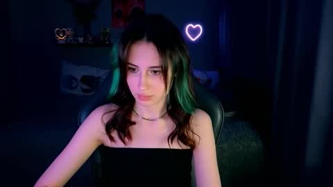 Snapshot of keti_moon chatting on November 2025 05:39:02 PM Keti 3 online show from November 2025 05:39:02 PM