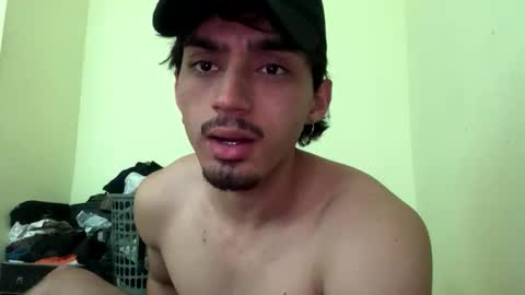 Snapshot of kevin777623 chatting on November 2025 08:52:02 PM kevin777623 online show from November 2025 08:52:02 PM