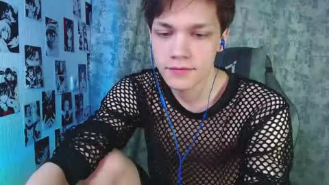 Snapshot of kevin_joestar chatting on October 2025 04:24:02 AM Kevin online show from October 2025 04:24:02 AM