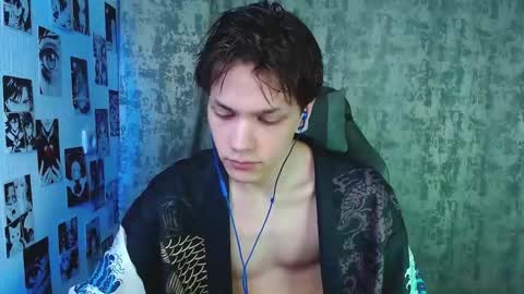 Snapshot of kevin_joestar chatting on November 2025 04:44:02 AM Kevin online show from November 2025 04:44:02 AM