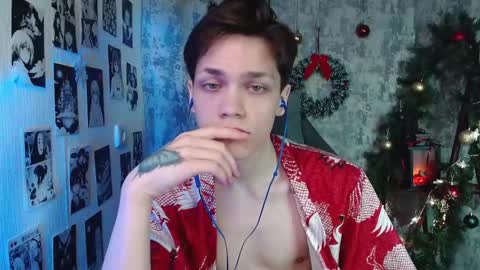 Snapshot of kevin_joestar chatting on December 2025 03:00:02 AM Kevin online show from December 2025 03:00:02 AM