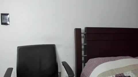 kevin_malone22 online show from December 2025 07:31:01 PM